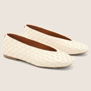 GENTLE SOULS - WILLOW WOVEN LEATHER FLAT by Kenneth Cole, Size 6M, Orig.$179